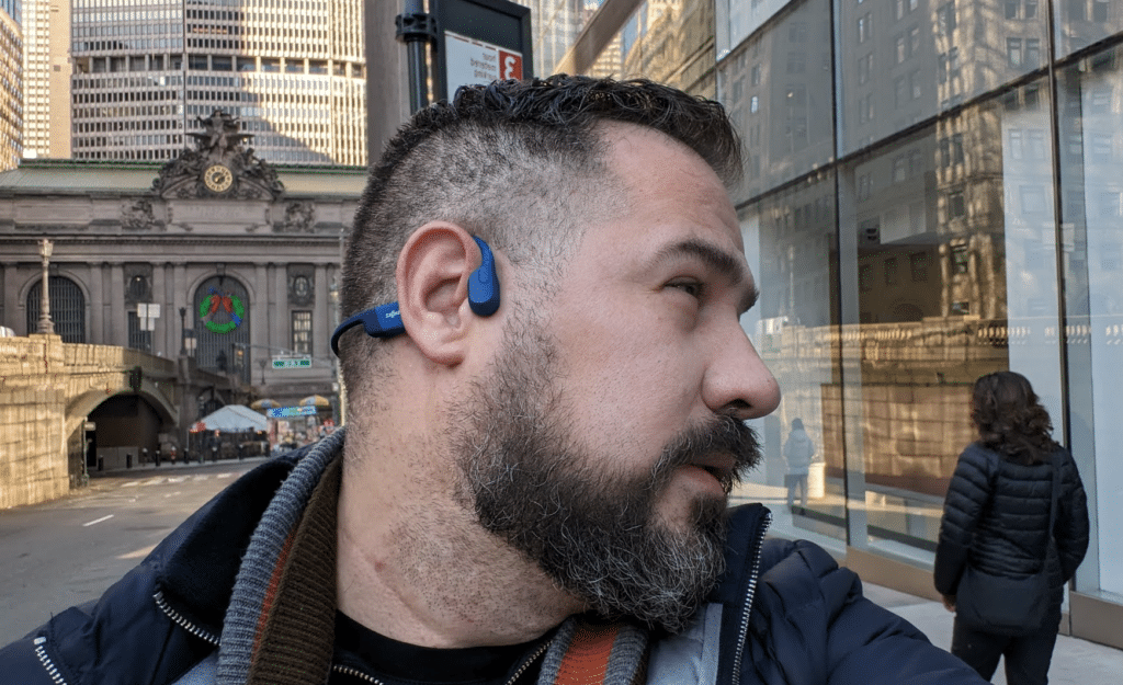 Shokz Openrun Audífonos de conducción ósea
