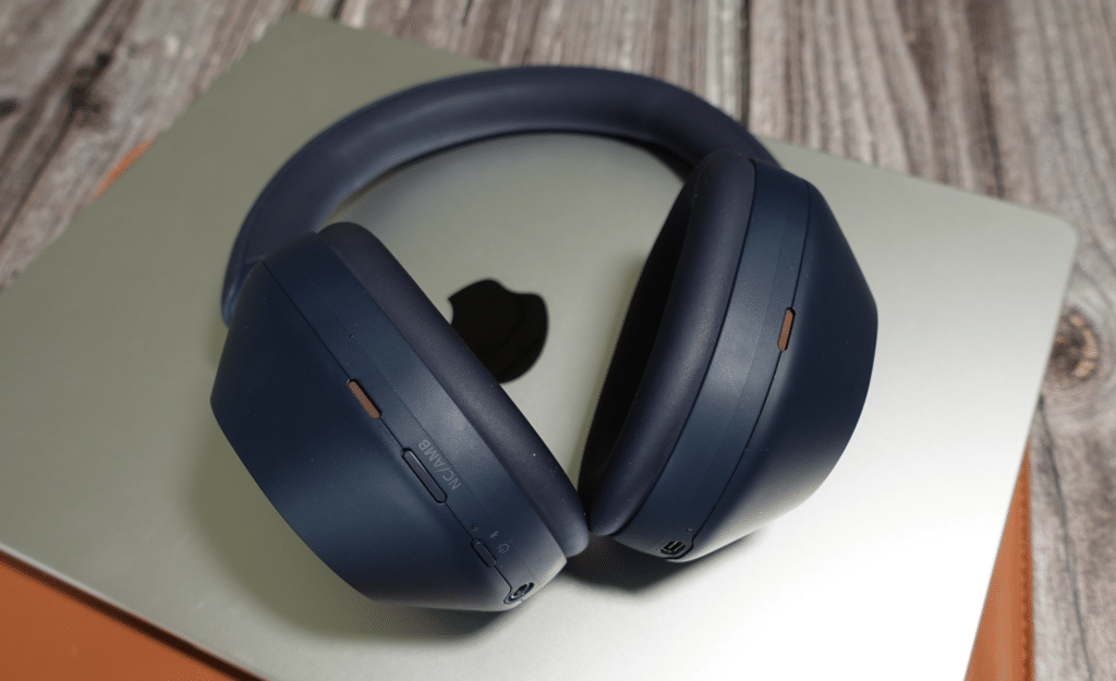 Sony WH-1000XM5
